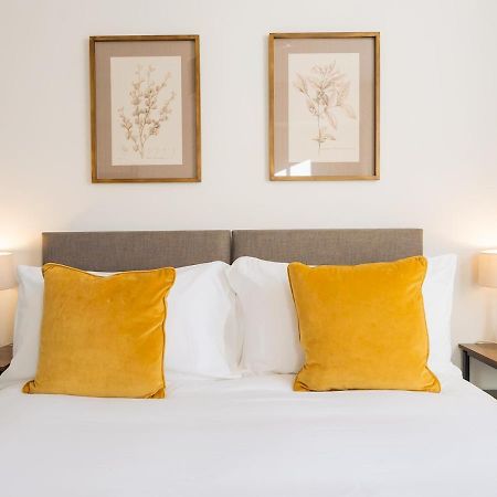 Pass The Keys Stunning 2 Bed Retreat In The Heart Of Bath Appartement Buitenkant foto