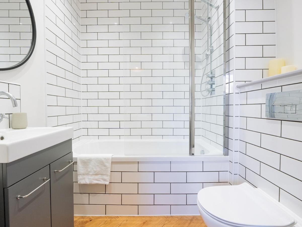 Pass The Keys Stunning 2 Bed Retreat In The Heart Of Bath Appartement Buitenkant foto
