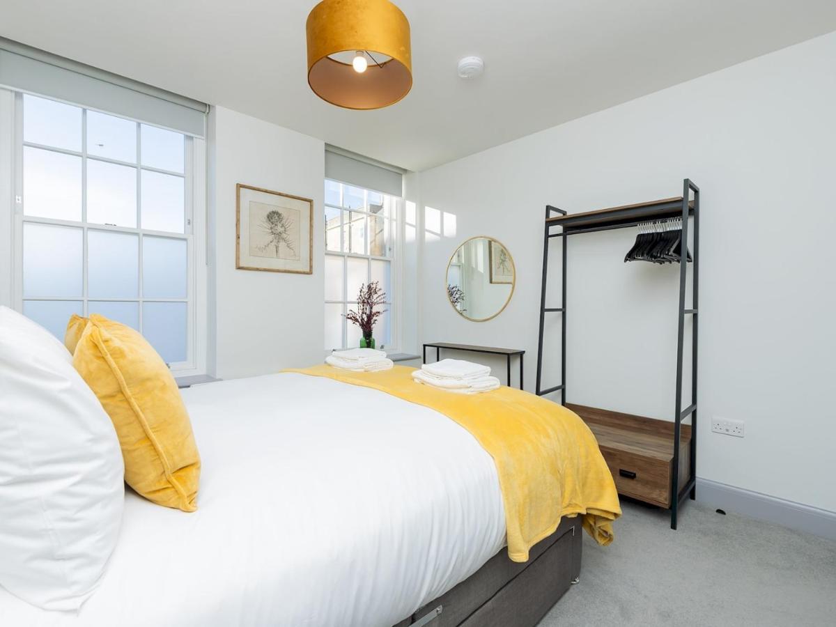 Pass The Keys Stunning 2 Bed Retreat In The Heart Of Bath Appartement Buitenkant foto